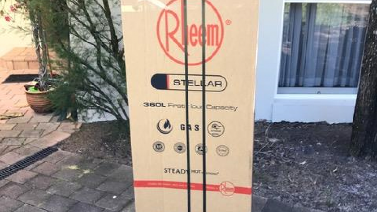 Rheem 850360 160L External Gas Hot Water System Delivery